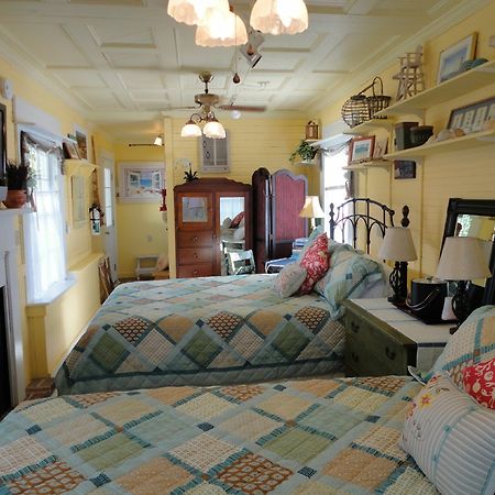 The Captain'S Stay (Adults Only) نيوبيرن، كارولاينا الشمالية المظهر الخارجي الصورة
